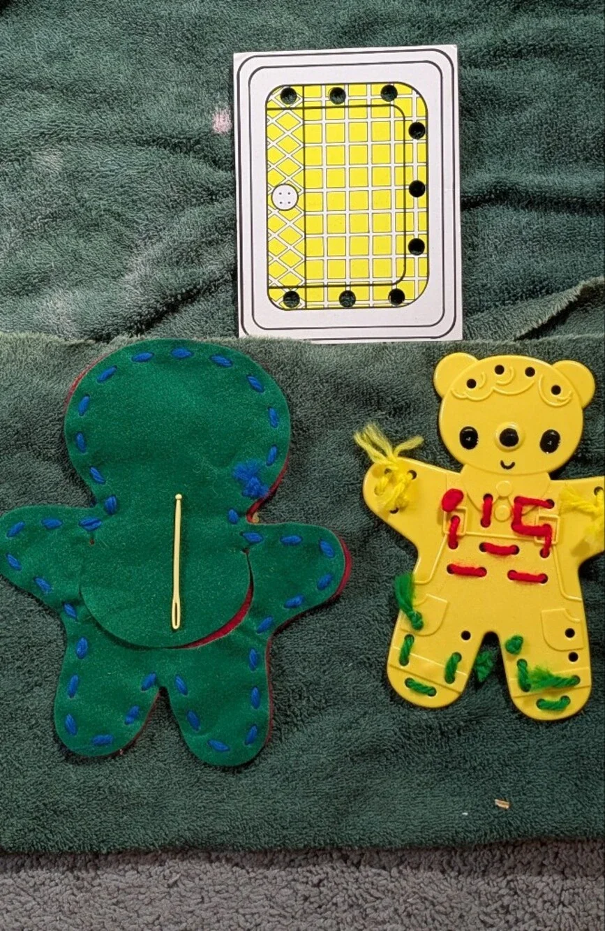 Vintage 1980s Bear Sewing Toy for Toddlers - 4ct Original Yarn Preused
